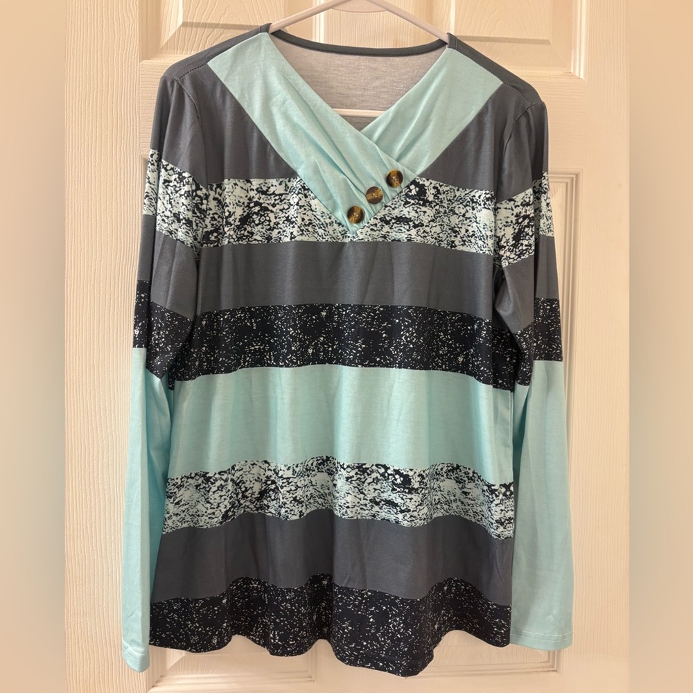 Colorblock Long Sleeve Top with Button Detail